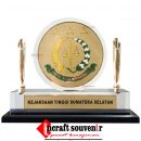 SOUVENIR PLAKAT RESIN/FIBERGLASS KEJAKSAAN TINGGI SUMATERA SELATAN